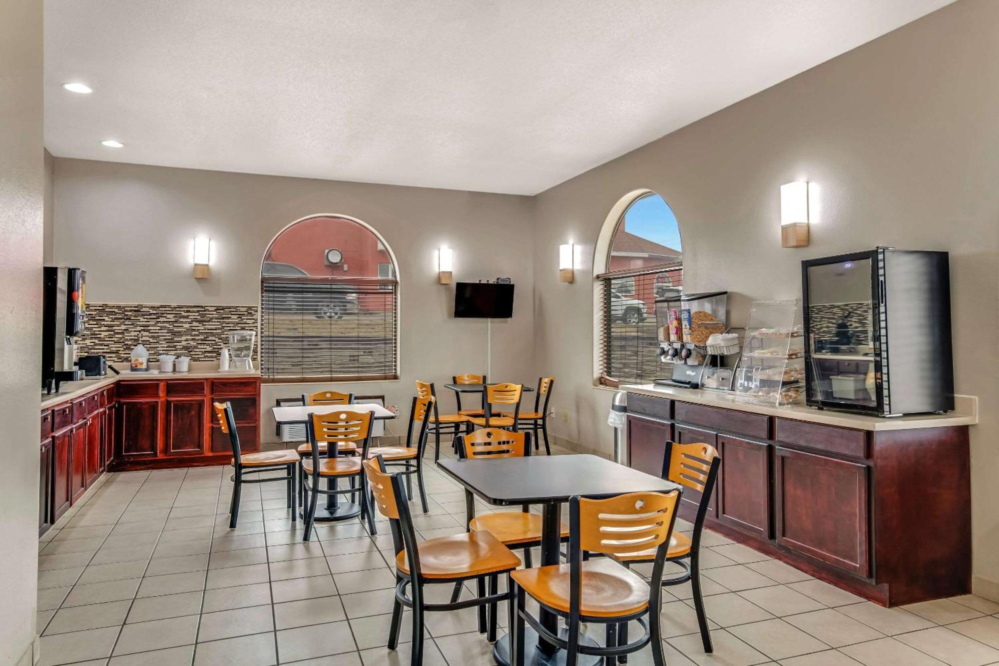 Rodeway Inn Red Oak Extérieur photo